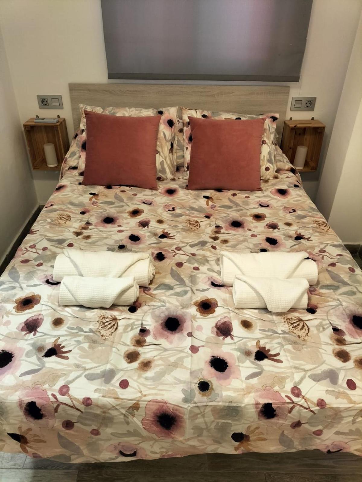 Apartamento Caborrubio Apartment Malaga Bagian luar foto